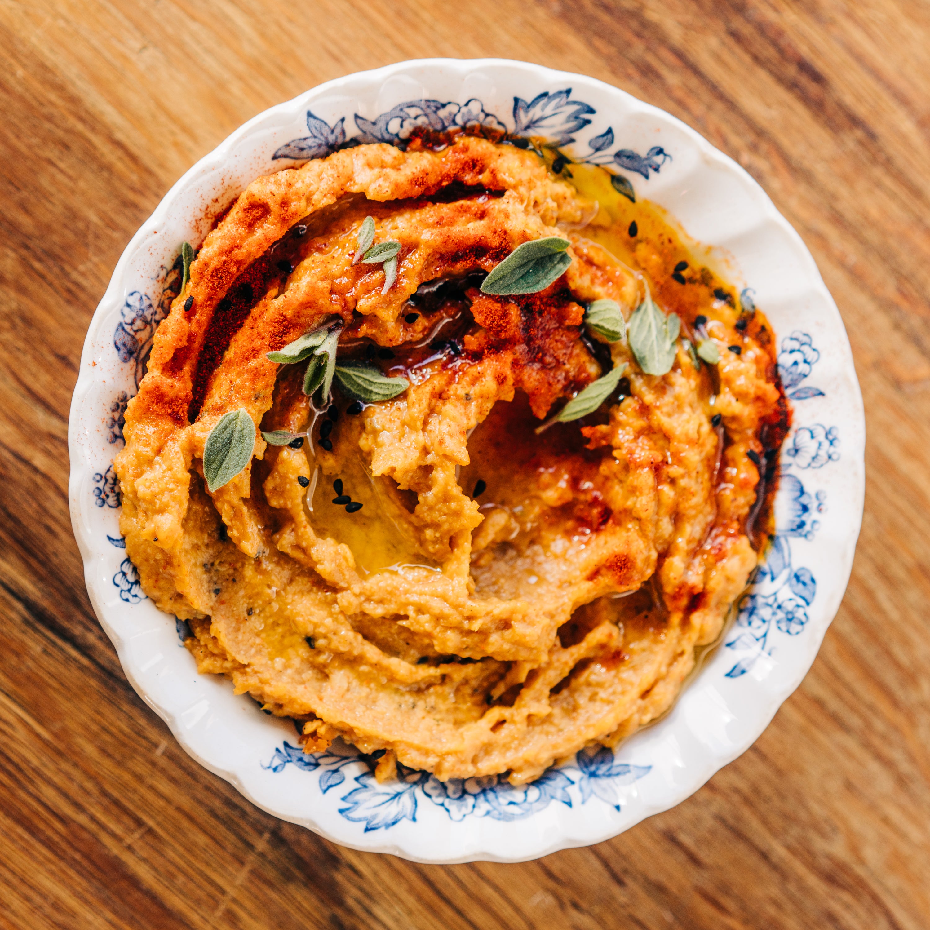 Roast paprika hummus